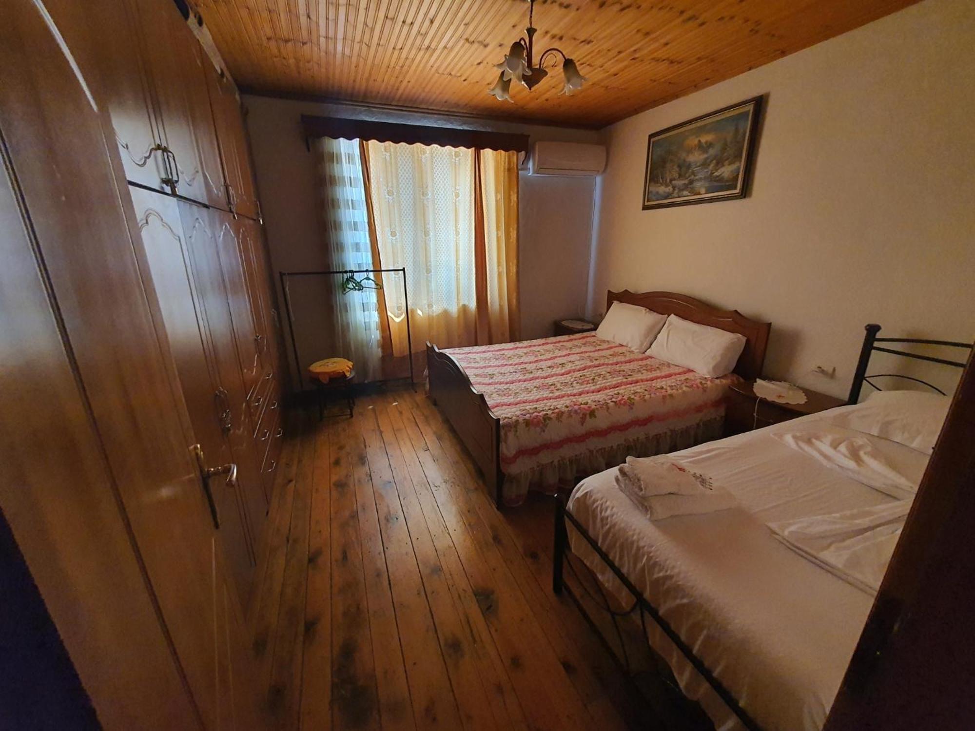 Hida Guest House Gjirokastër Exteriör bild