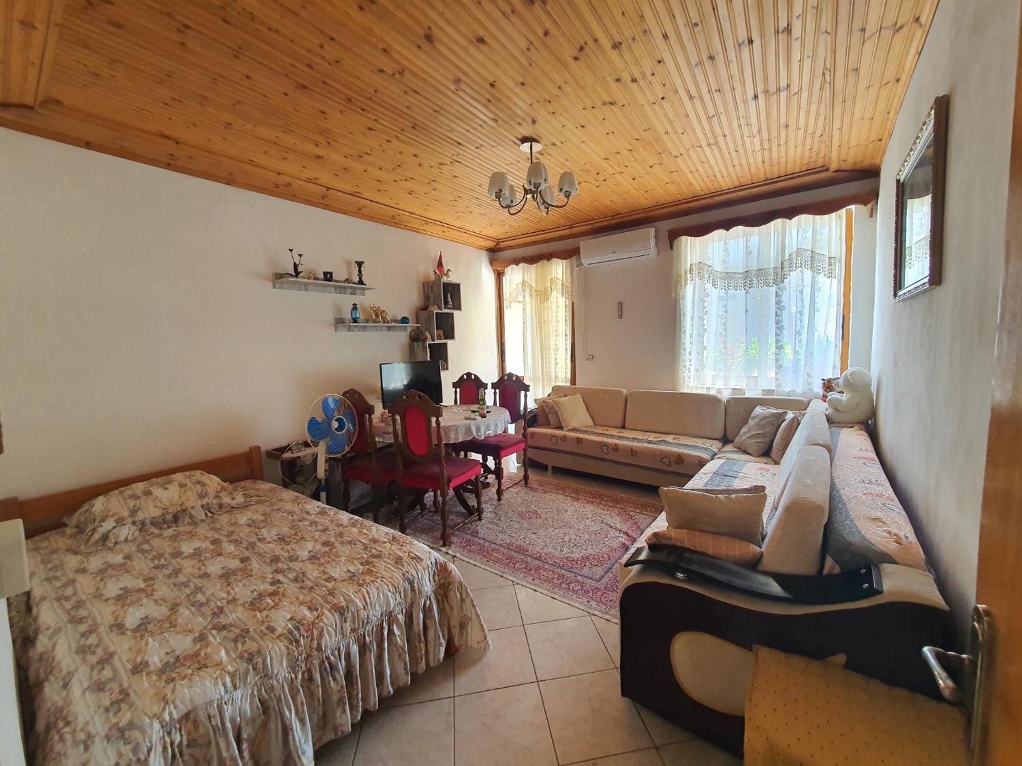 Hida Guest House Gjirokastër Exteriör bild